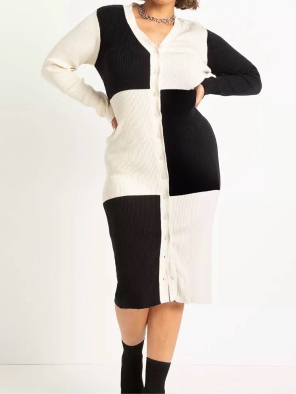 Eloquii Black & White Colorblock Ribbed Button-Front Midi Dress
